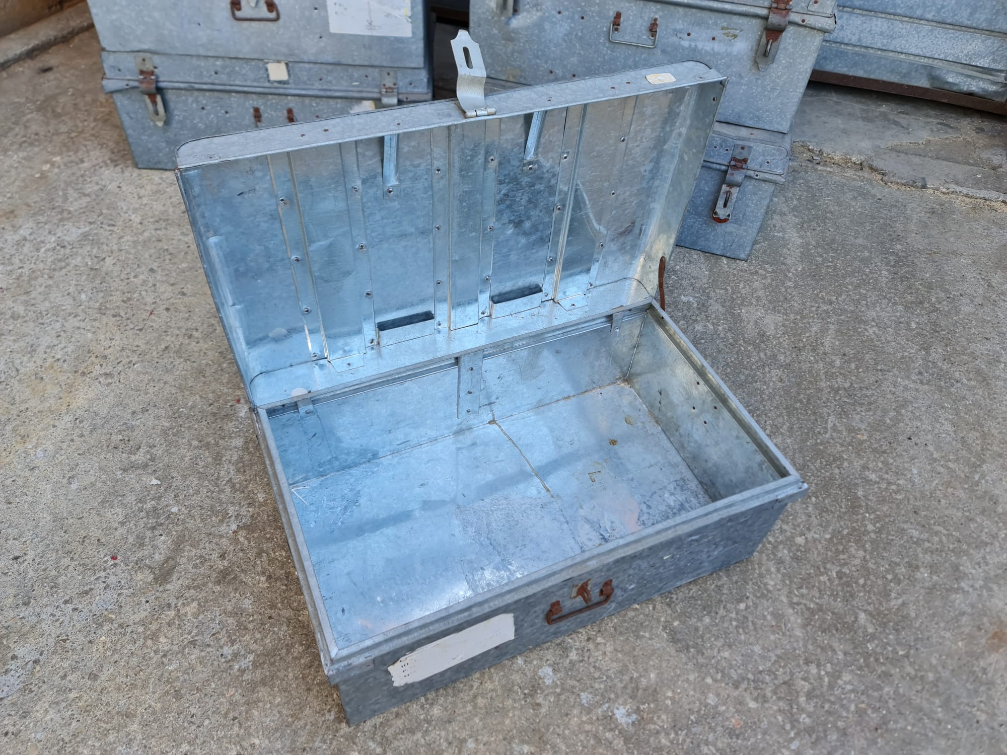 caja ba_l metal transporte 31x78x47_5 15u